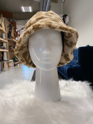 beige leopard beige