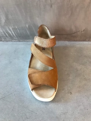 daim cognac damessandaal cognac