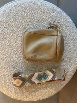 gsm tasje beige 