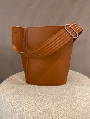 bucket bag cognac cognac