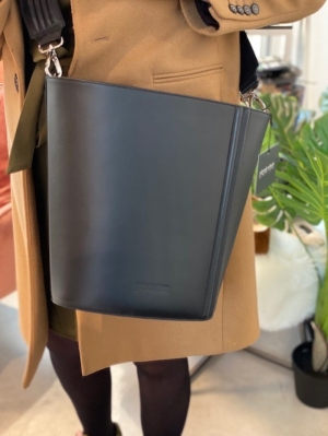 bucket bag black zwart