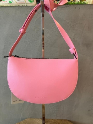 farou half moon bag bloom roze