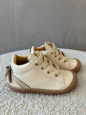 charol beach titi caramelo beige