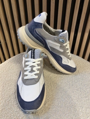 noppi 18.22 bleu blauw