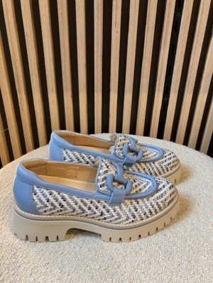 velika sky blauw