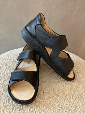 argos-s black zwart