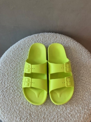 Lime geel