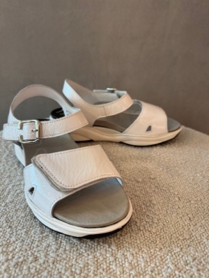 Skala White wit