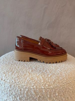 silvia cybill saddle bruin