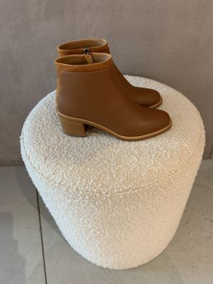 daphne cognac