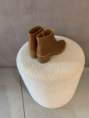 daphne cognac