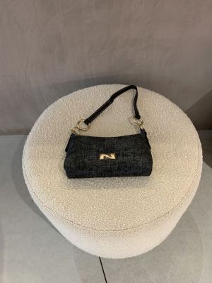 betty vogue tweed zwart
