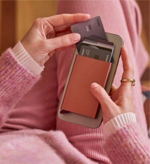 cardprotector for magsafe roze
