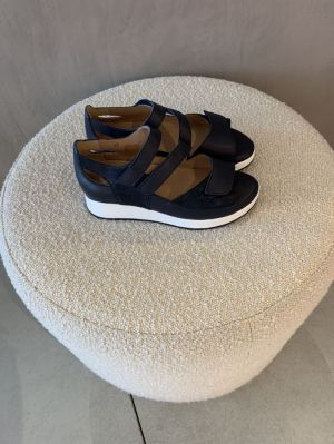 sandaal blauw met 3 velcro blauw