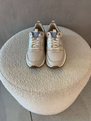 newport taupe
