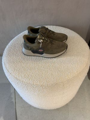 slip-on kaki groen
